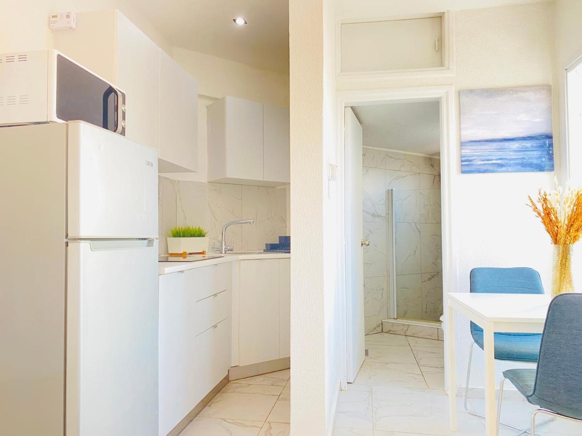 Ferienwohnung Phaedrus Living : Luxury Flat Lighthouse 75 Paphos Exterior foto