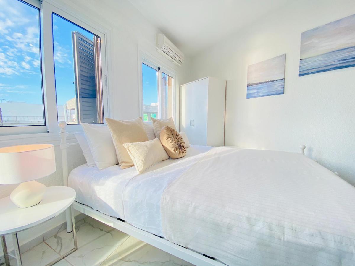 Ferienwohnung Phaedrus Living : Luxury Flat Lighthouse 75 Paphos Exterior foto